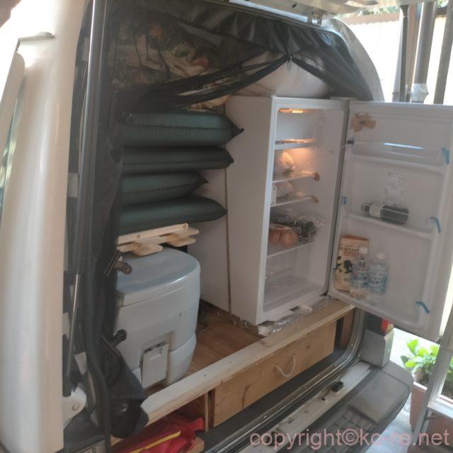 家庭用92リッター冷蔵庫を小型バンに搭載